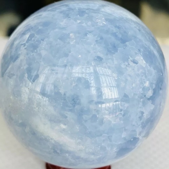 ✨Charged✨ Blue Calcite gemstone sphere - Picture 4 of 11